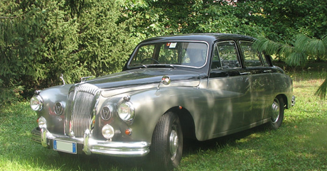 Noleggio Daimler Majestic V8